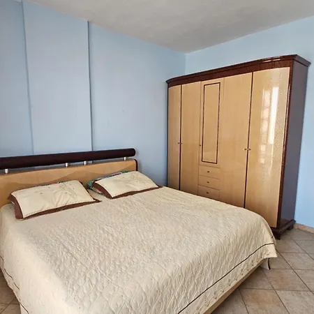 Big By The Adriatic Sea Apartamento Durrës